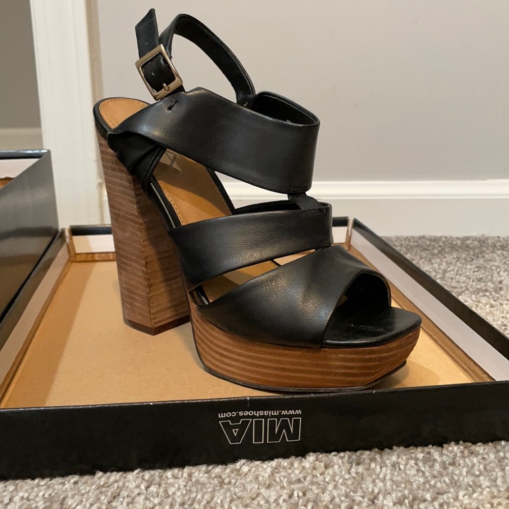 Mia platform sandals